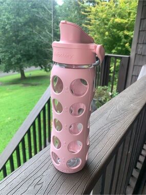 Life Factory Pink Glass Water Bottle with Silicone Protective Sleeve Flip Cap